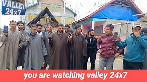 Nowgam Payeen Residents Protest Over Poor Network Connectivity. Bandipora:-Residents of Nowgam Payeen staged a protest, expressed displeasure over the lack of basic network facilities in their area. Despite living in an era of advanced technology and 5G connectivity, the residents lamented that their area remains deprived of reliable network coverage. In contrast, other areas of Bandipora have access to 5G services, highlighting the disparity in connectivity. The residents emphasized that the po