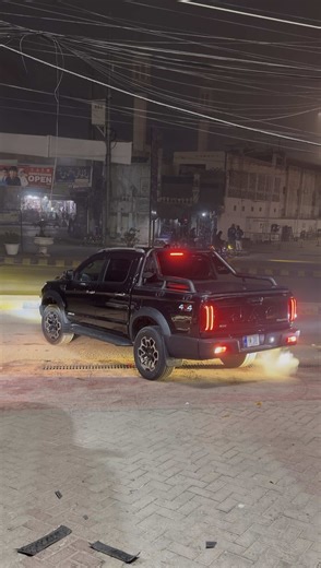 JAC T9 Hunter Shutter Lid: Stylish Protection Upgrade