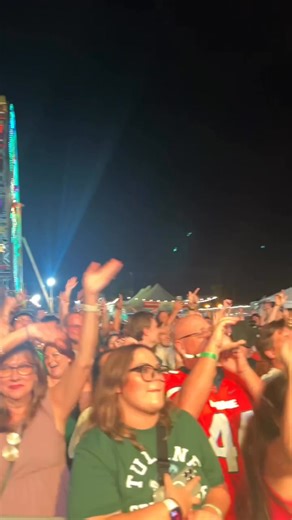 Natasha Bedingfield knows how to turn the riverfront into a party 🔥🫶 | Gretna Fest