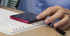 Presupusul flagship Redmi pregătit pentru lansare apare fotografiat cu o cameră selfie pop-up; Ar avea CPU Snapdragon 855