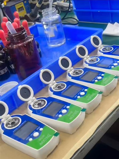 20260203 UREA zero calibration and test processing vedio 🔬 UREA METER Zero Calibration, Testing Method & Key Features Professional Solution for Urea / DEF / AdBlue Measurement Accurate urea concentration measurement starts with proper zero calibration and a reliable urea meter. ✅ Zero Calibration (Zero Setting) 1️⃣ Power on the urea meter 2️⃣ Apply distilled water or zero solution on the prism 3️⃣ Close the cover plate evenly 4️⃣ Press the ZERO / CAL button 5️⃣ Display shows 0.0% Urea – calibra