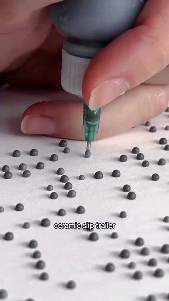 Meet artist Ruta Karecke who uses a ceramic slip trailer to explore pointillism in her paintings that capture portraits. @karustudiostore #artist #artistsoftiktok #painting #abstractart #contemporaryart