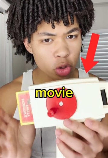 Testing a Portable Movie Viewer 😳 #coolproducts #vintage | Cool Product