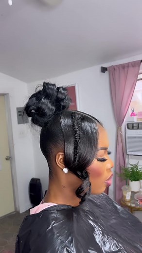 Stunning Sleek Pin Up Hairstyle Tutorial
