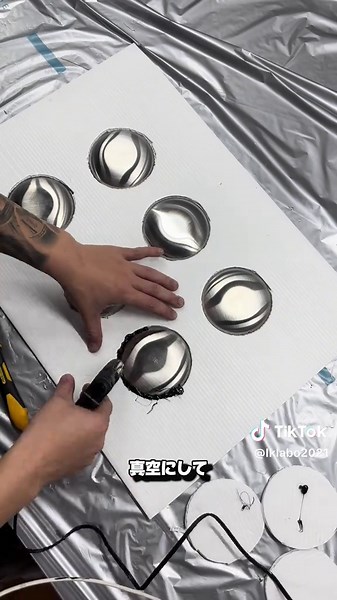 Creating Patterns with Metallic Objects and Yellow Substance