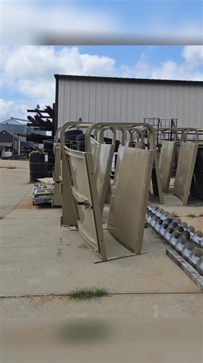 Wrapping up another year of growth and hard work! As we reflect on 2025, we're grateful for the farmers and ranchers who trust us with their cattle equipment needs. Let’s gear up for an even more successful 2026 together! #CattleEquipment #YearEndReview | Dodge Manufacturing Co.-Brute Cattle Equipment