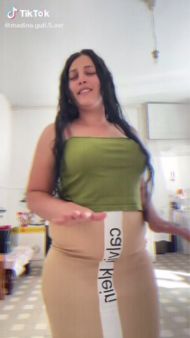 Vidéos de Madina, Guti 5 avril 1097 (@madina.guti.5.avr) avec son original - Lydia vtm kevin