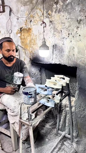 Amazing Machinery! Bakelite Iron Handle Making Process 🔥🛠️ Ever wondered how electric iron handles are made from plastic waste? Step by step factory process from plastic scrap collection to molding, sanding, painting, and final assembly. This is how everyday plastic waste becomes useful iron handles used in electric irons. #plastic #durable #handle #BakeliteHandle #IronHandle #Manufacturing #FactoryProcess #IndustrialVideo #Machinery #Engineering #ProductionLine #BakeliteHandle | A2Z Making