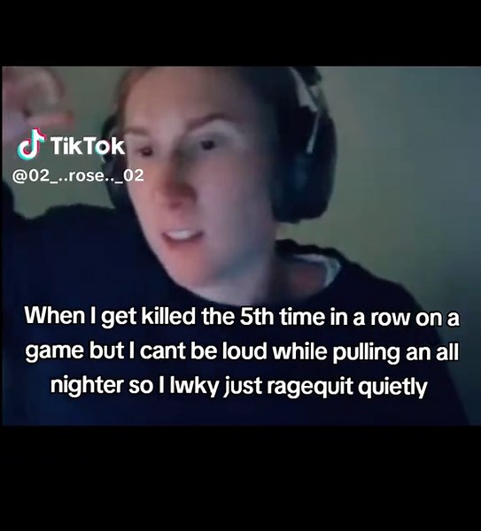 Experiencing Gaming Rage Quits Late at Night