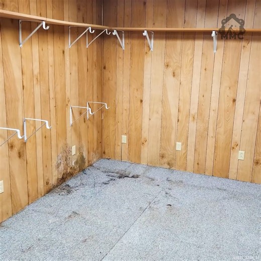 10K views · 570 reactions | How to Help a Friend with a Hoarding Disorder #HoardingDisorder #MentalHealthAwareness #MentalHealthSupport | Midwest Magic Cleaning | Facebook