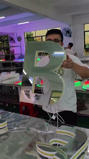 Do you know what is the new and popular signage technology at China? #signagedesign #signage #led💫