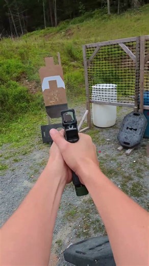 25-06 with a twist 🔄 Clean hits, slow splits 😅🐢 #practicalshooting #uspsa