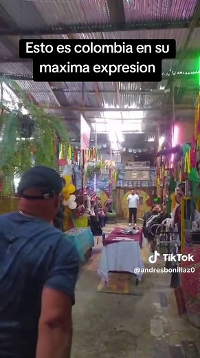 Tejo: La Tradición Colombiana de Amigos
