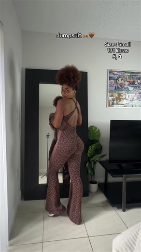 Stylish Women's Leopard Print Workout Bodysuit