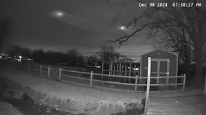 1.4M views · 10K reactions | ¡OVNI CAPTADO POR CÁMARA DE SEGURIDAD...