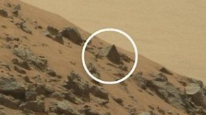La desconcertante 'pirámide' detectada en Marte