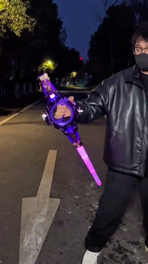 Wow! It even sparks! That's insanely cool! #Cool #Lightsaber#Epic