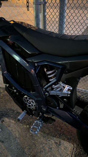 Spawn camping #surron #ultrabee #dirtbike