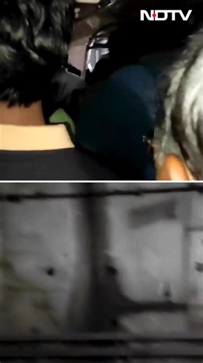 Chennai Metro Train Stuck In Subway, Commuters Forced To Walk Through Tunnel | NDTV