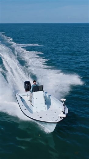 Wide open offshore in light chop and rolling swell! The kind of conditions that quietly separate boats in its class and let the Cuda Craft speak for itself! If you want to experience this your self schedule a ride today!! #cudacraftboat #cudacraftboatworks #customboatbuilding #cudacraft #bluewater #offshore #wideopen #running | CudaCraft Boatworks LLC