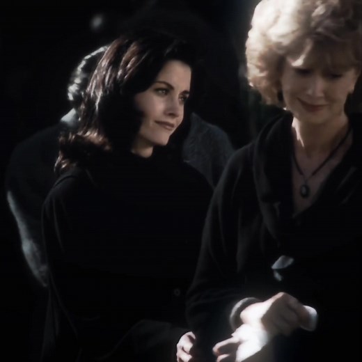 she didn't deserve it.. #friends #edit #monicageller #cortneycox #matthewperry #jeniferaniston #matleblanc #lisakudrow #davidschwimmer #billieeilish #whatwasimadefor