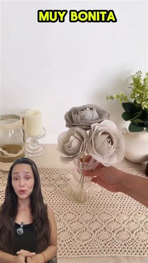 Creá flores de tela fáciles y económicas para decorar, regalar o usar en tus proyectos DIY 🌼💖 Ideales para cualquier ocasión. #FloresDeTela #Manualidades #DIYFlores #HechoAMano #DecoraciónCreativa #ArteTextil #IdeasDIY #FloresEternas #FabricFlowers #DIYFlowers #HandmadeCrafts #SewingIdeas #FabricArt #HomeDecorDIY #CraftIdeas #craft #ideas #DIYDecoración #ideascreativas #virals #HandmadeDecor | Escuela de Dibujo