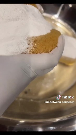 Scouring Powder and scrub free Powder by @InBetween_Squeezes #powderbombs #powdercomps #powderbombsqueezes #CleanTok