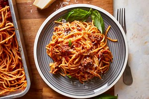 Baked Spaghetti is an easy, cheesy family dinner for any weeknight