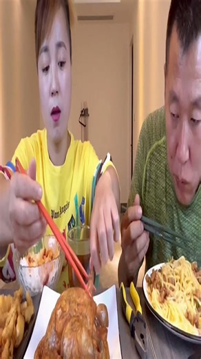 19K views · 333 reactions | 藍Best eating show #mukbang #asmr | March Rosa | Facebook