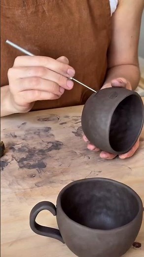How to hand build a mug ❤️ ••• Follow @yaga.ceramics for more!