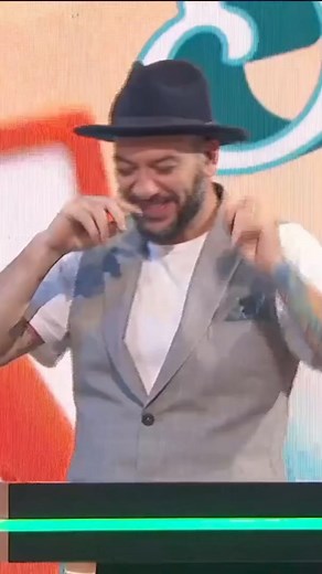 500K views · 10K reactions | El programa que menciona Faisy creo que se llamaba “Te caché” era de bromas y yo actué de su novia  ahí nos conocimos hace como 20 años!! Si alguien encuentra ese video nos avisa! Jaja! Me Caigo De Risa #MCDR | Mariazel | Facebook