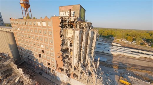 GreenTrac, LLC Demo Week 4 Pillsbury Mill Springfield, IL | 618 Drone Service