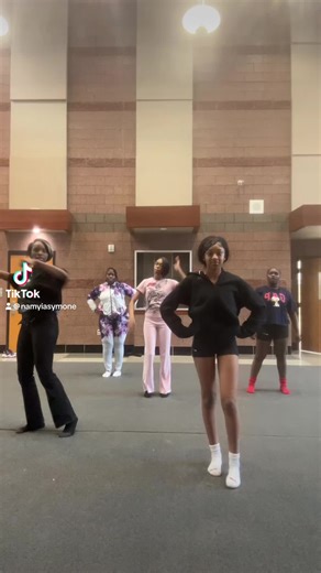 love my comp team lol 🤭🤭🤭