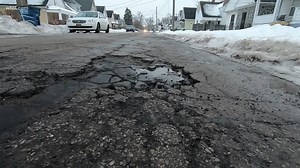 Pothole problems: Shift in weather increasing likelihood of vehicle damage from road conditions