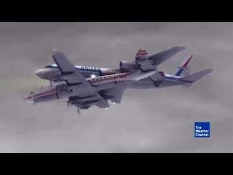 1960 New York mid-air collision/ United airlines flight 826 and TWA flight 266 crash animation
