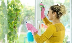 This Morning: Lynsey Crombie gives advice on cleaning windows