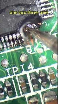 I Cut Into an ITE Super I/O Chip to Save This HP Dead Motherboard