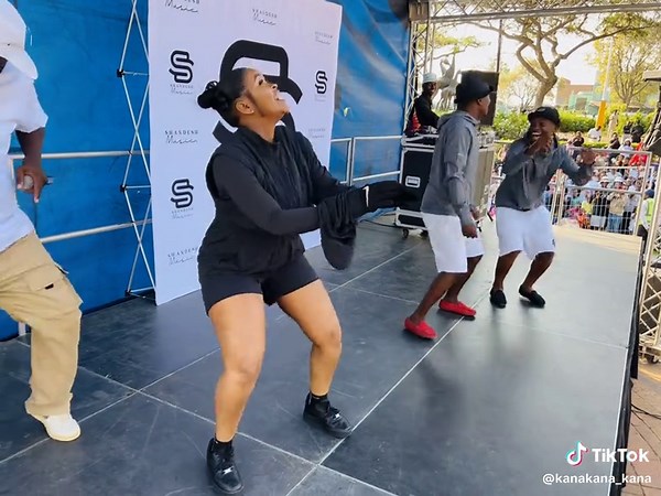 KompoNation 🚀🚀04 Oct 2025 Cricket Club Shandesh One Women Show #lekompo #lekompolifestyle #makompo #limpopo #sama28 #tiktok #tik #tok @shandesh PSR @🅿️ABLO EDDIE🆘 @mabothogwananthona