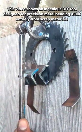 DIY Metal Bender: Smart Scrap Metal Invention Using a Sprocket