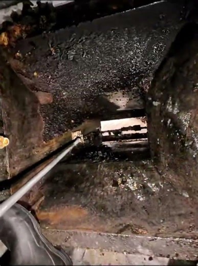 4" Magnetic Duct Scraper On Lightweight Poles