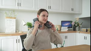 Neck Stretcher for Neck Pain Relief and Spinal Pressure, Portable Neck Traction Device, Home Inflatable Adjustable Size Neck Brace, Blue