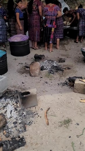 Almuerzo En Momostenango, Recadito De Res Y Tamalitos 🙏🙌