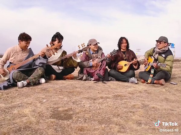 Exploring the Unique Sounds of Tibetan Music