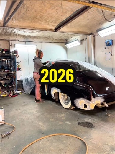Gettin ready for summer 2026 #painting #fleetline #helltuna #crusing #viral