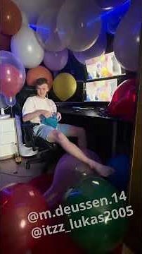 Baloon Boy Blow 2 pop Ballons