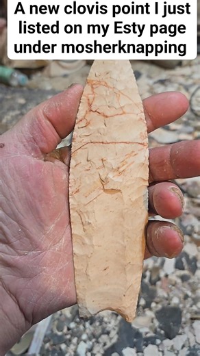 A new big clovis point I just listed on my Esty page under mosherknapping | Edward Mosher