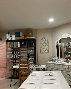 6.5K views · 60 reactions | Here’s a portion of my packaging routine for my monthly card club classes! I love getting everything ready for my peeps! 殺 #madetocreatewithlisa #stampinup #stampinupdemo #stampinupdemonstrator #papercrafting #cardmaking #craftersgonnacraft #diycards #stamping #cards #cardmaking #artsandcrafts #madetocreatecardclub | Made to Create with Lisa | Facebook