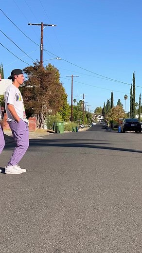 549K views · 37K reactions | Walking into the weekend like..  dc: The Quick Style #trend #dance #thewilliamsfam | The Williams Fam | Facebook
