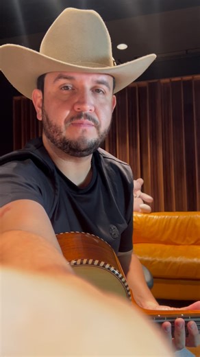 ¿Listos Mexicali? 🫠🥃 traigo sed y de la mala | Eden Munoz