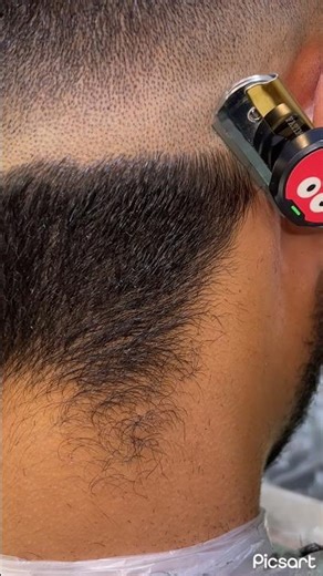 Straight Razor Shave Gives You REAL ASMR Sounds